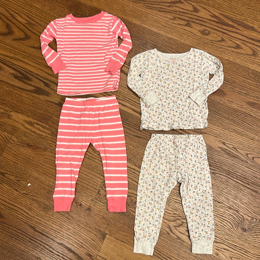 GUC Carter’s Pajamas (2 Pair); 18M